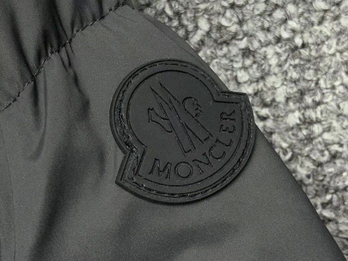 Moncler - jakna
