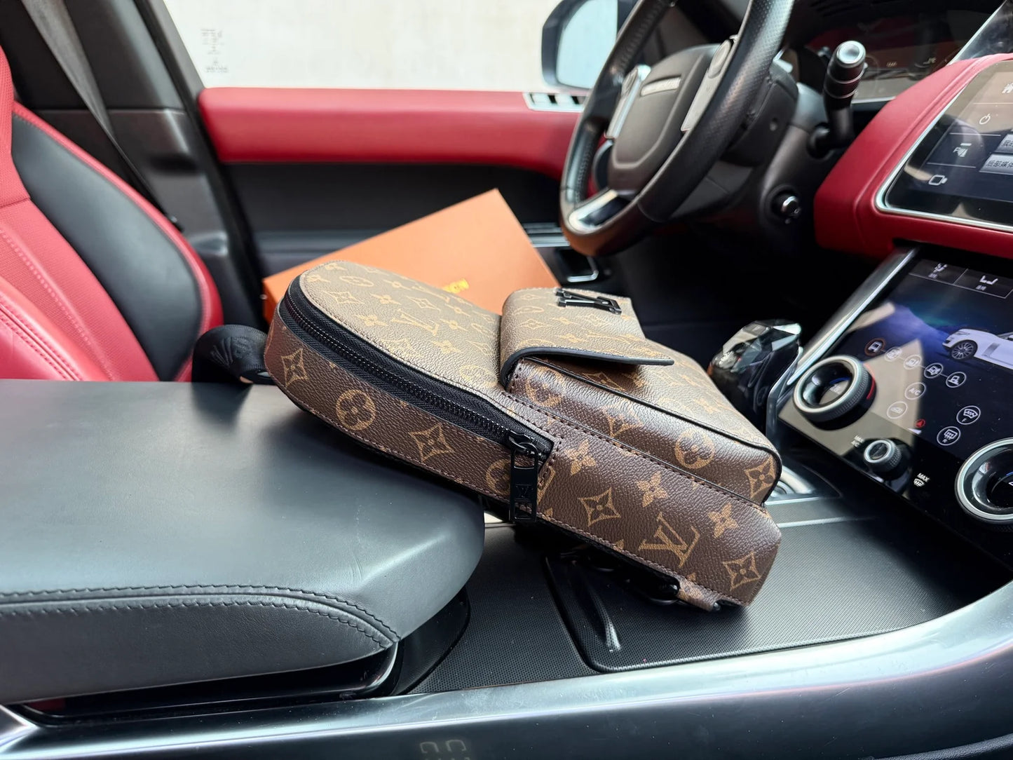 Louis Vuitton - torbica
