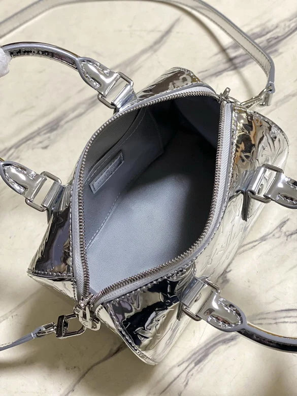 Louis Vuitton - torbica