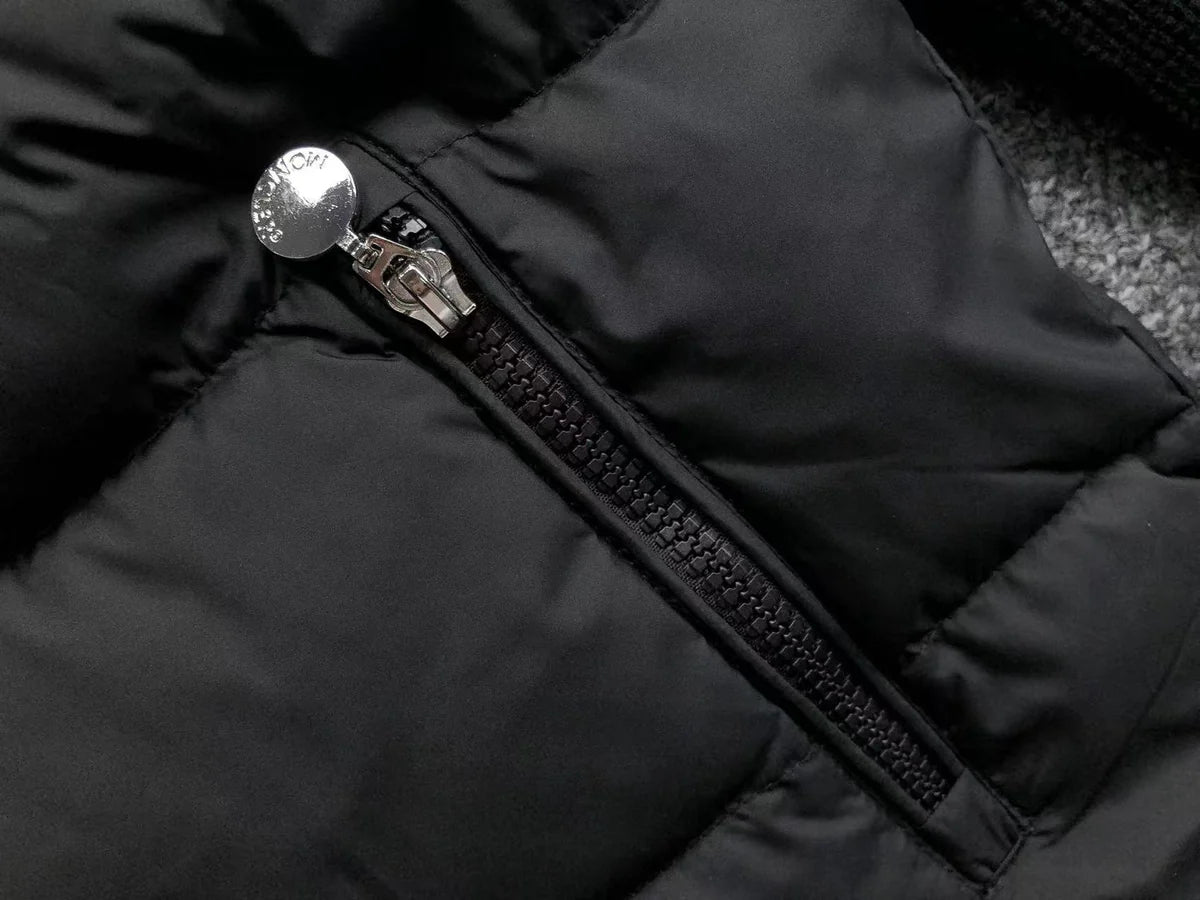 Moncler - jakna - black