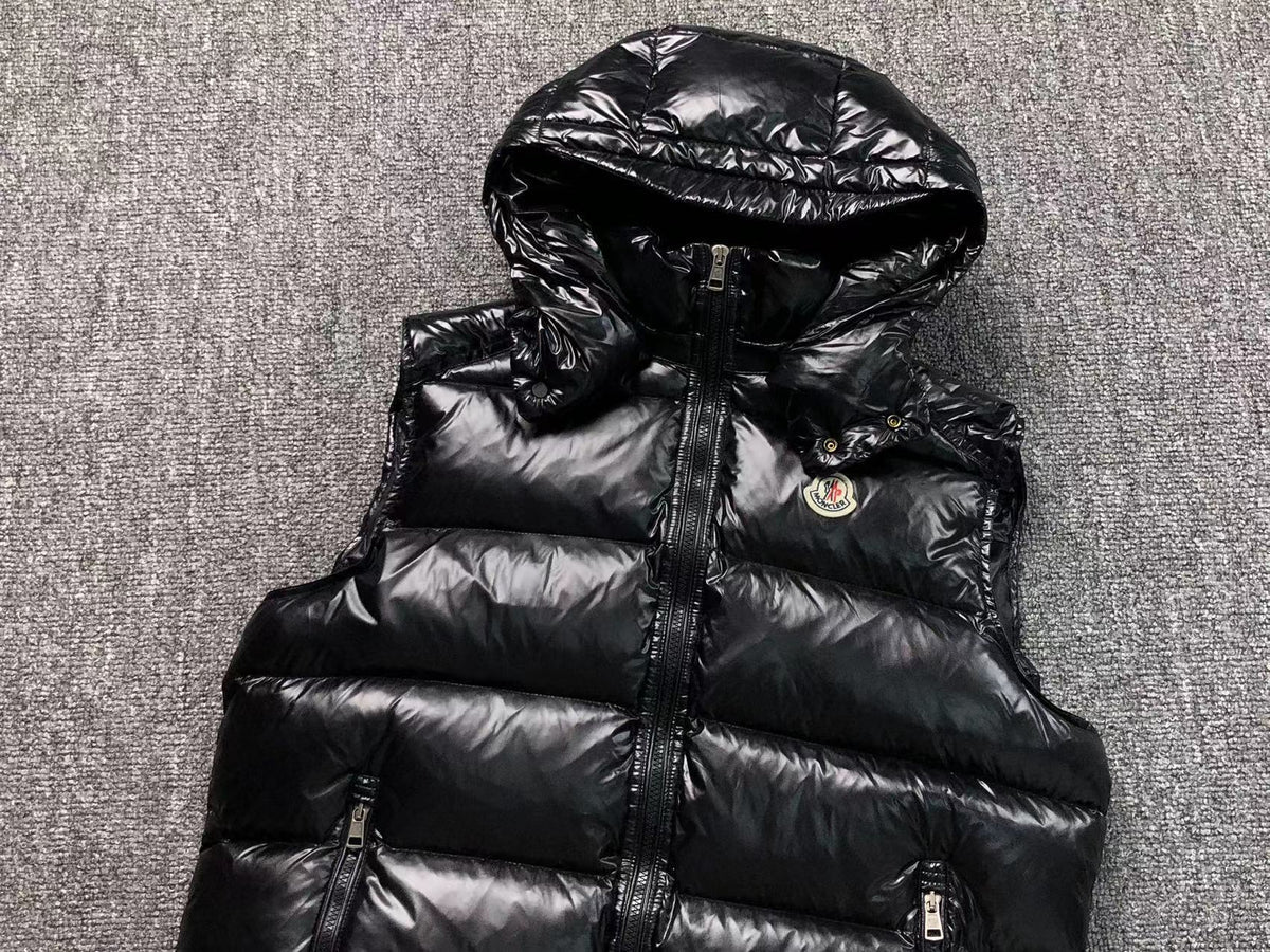 Moncler - prsluk - black