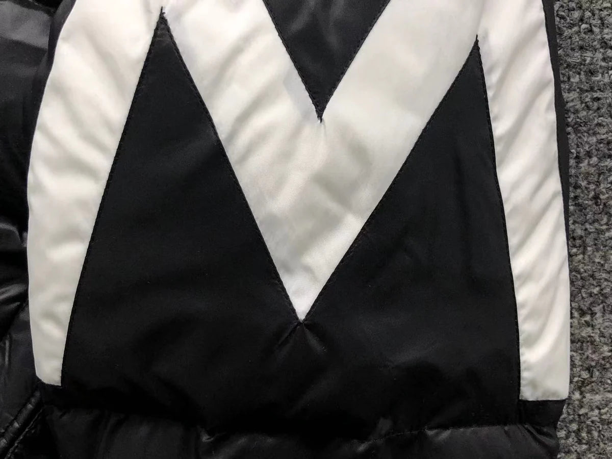 Moncler - jakna - black