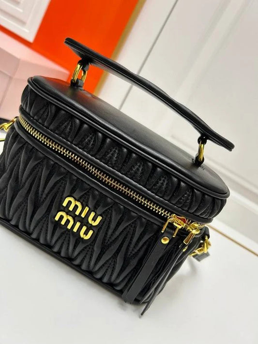 Miu miu - Make-up - black