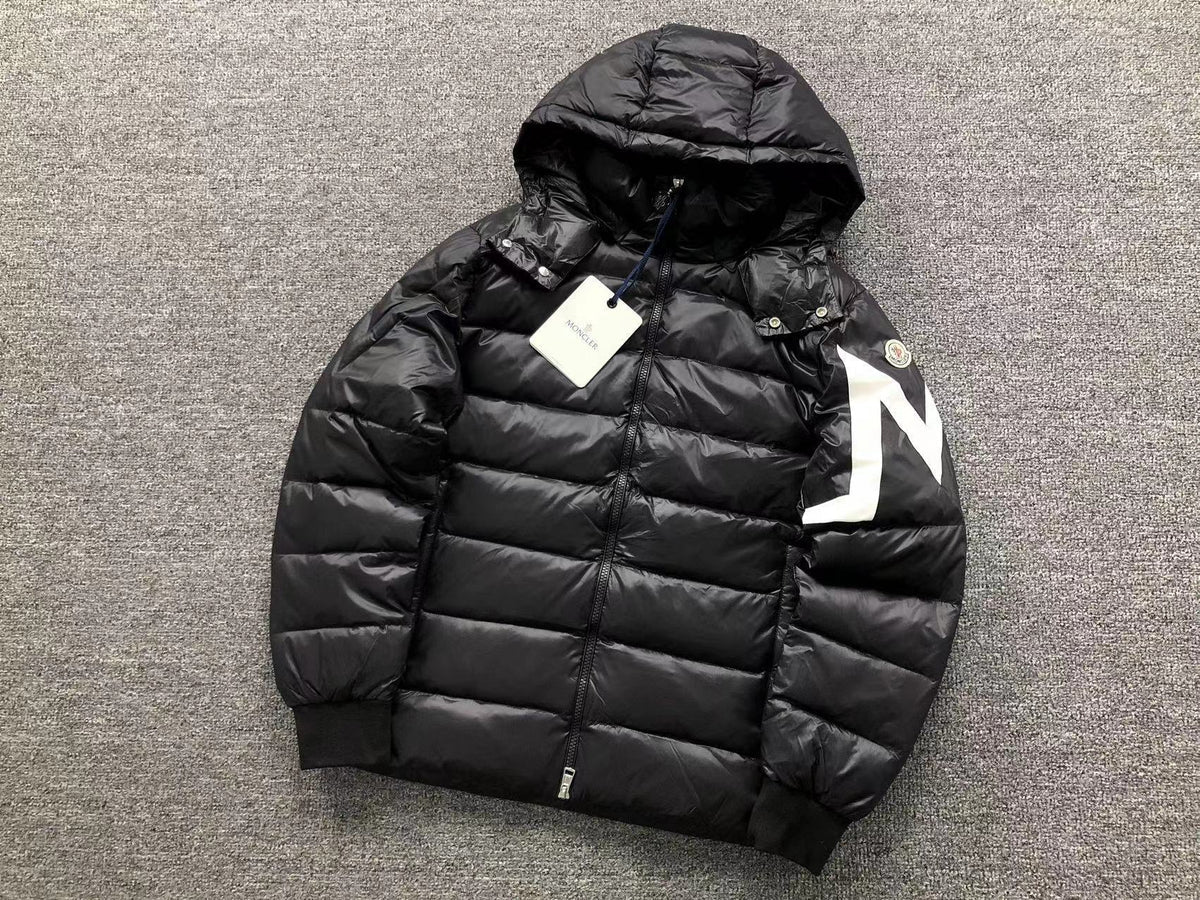 Moncler - jakna - black
