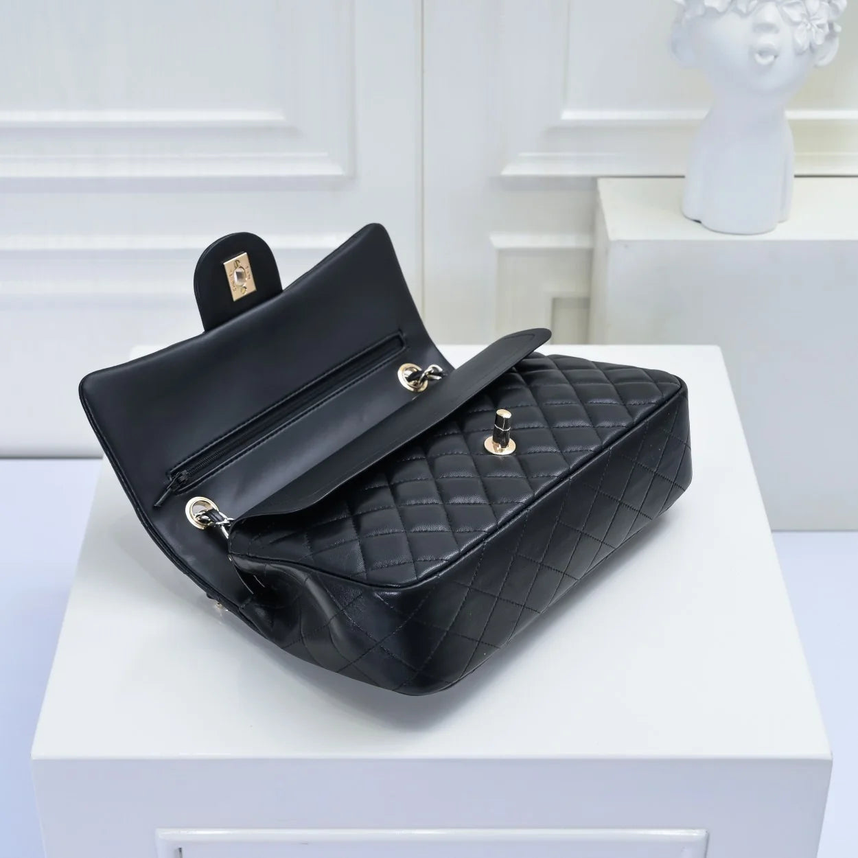 Chanel - torbica