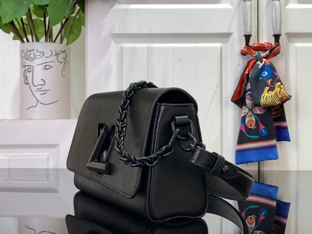 Louis Vuitton - torbica - black